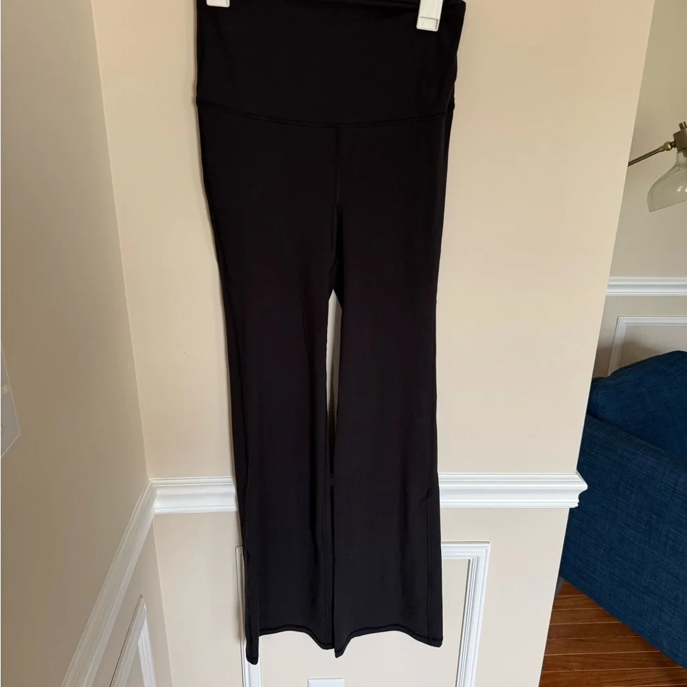 Isabel NWOT Maternity High Rise Flare Leggings Sz Small Casual Athlesuire Lounge - Picture 2 of 10